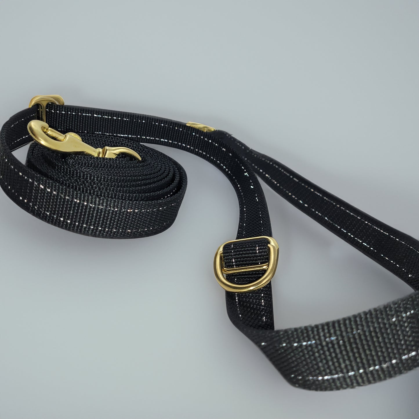 Handmade hands-free leash